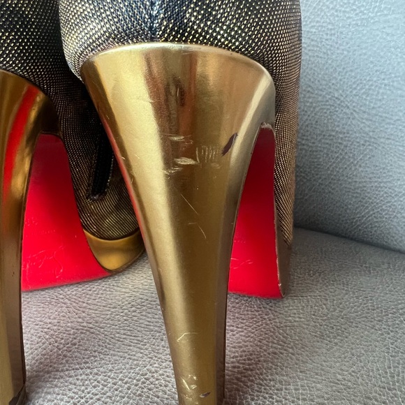 Christian Louboutin Manon 120 Euro 38 Leopard Gray Bluish Gold Toe Box & Buckles - Picture 6 of 16